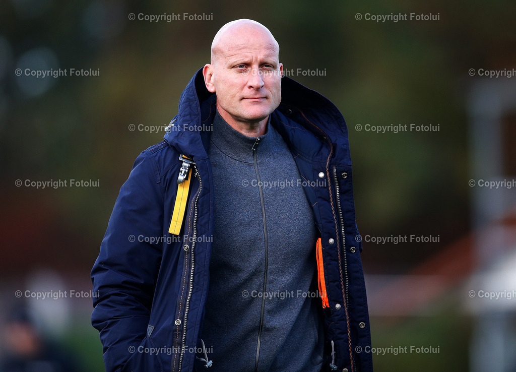 A_LUI_181025_21 | SPORT,FUSSBALL,REGIONALLIGA MITTE ASKOE OEDT-UNION GURTEN 18.10.2025 IM BILD: CARSTEN JANCKER (OEDT) FOTO:FOTOLUI