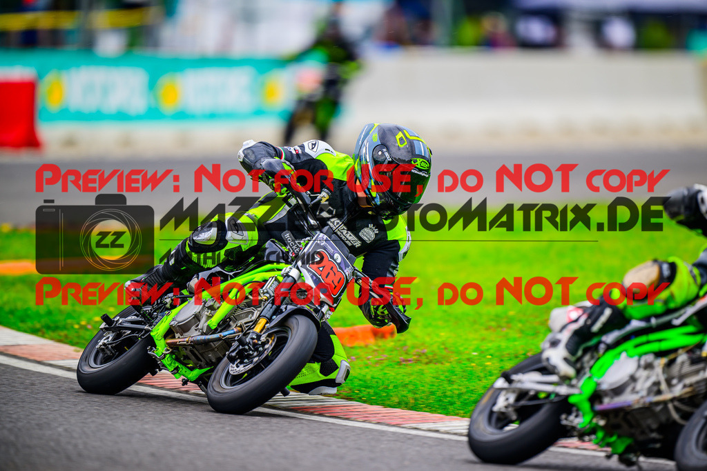 MaZZes_FotoMatrix_240608_6007705_8247 | OPEN