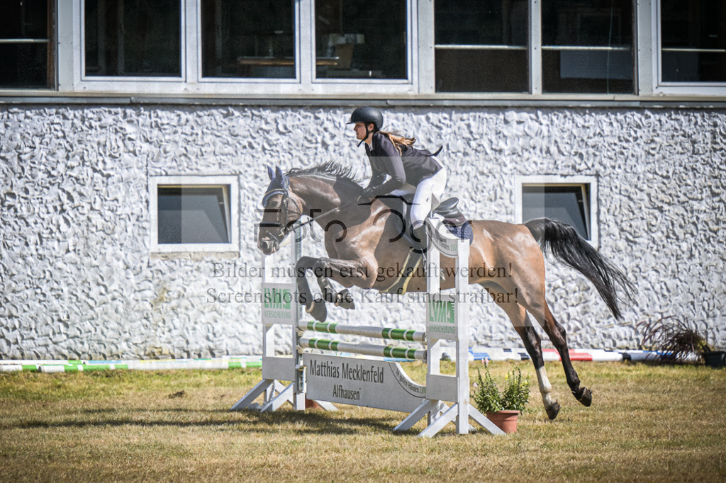 DOS_0765 | Entdecke hochwertige Reitturnierfotos von Foto Oger. Professionell, emotional und authentisch – jetzt Lieblingsmomente im Shop bestellen.Deutschlandweite Turnierfotografie. - Realisiert mit Pictrs.com