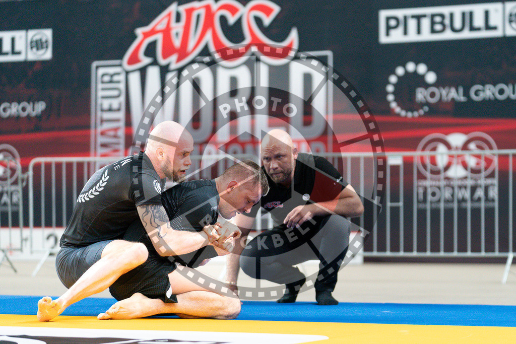 20250517PBB4798 | Athletes compete during the first day of the ADCC Amateur World Championship on May 15, 2025 in Warsaw, Poland. © Chiara Dazi / photoblackbelt