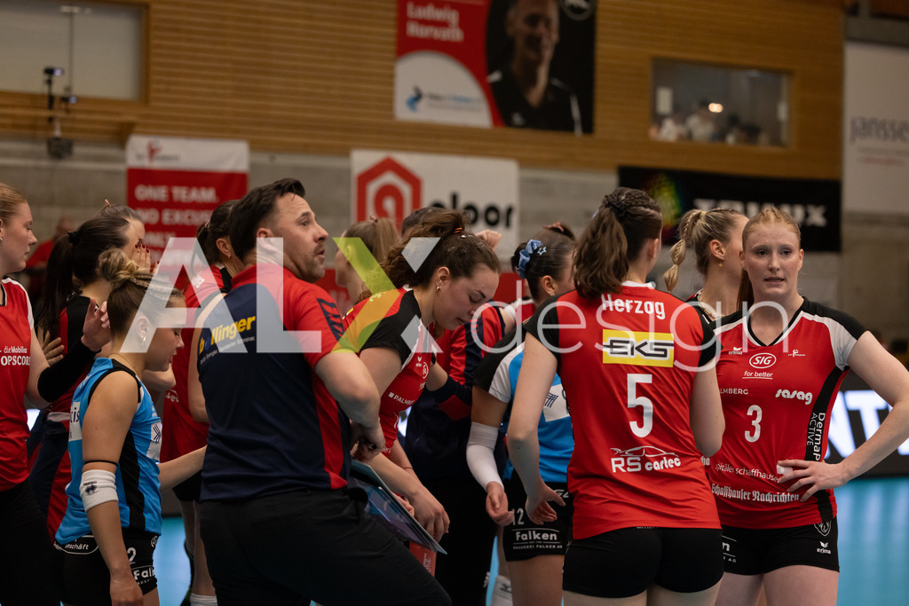 Volleyball I Frauen I Saison 2025-2026 I Volleyball NLA | Women I  Playoffs Finals 2/5 I  VC Kanti Schaffhausen - viteos NUC I  10.04.2026 | VC Kanti Schaffhausen Spielerinnen - Realisiert mit Pictrs.com
