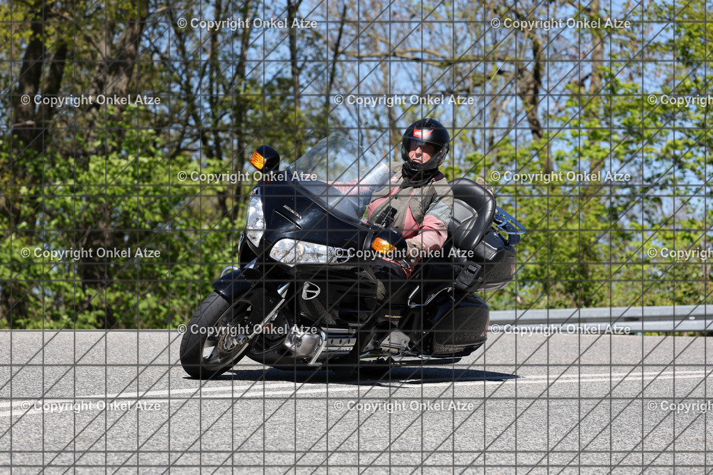 IMG_7314 | Fotograf am Kyffhäuser. Onkel Atze. Kyffhäuser Rennstrecke. Café36. Motorsportfotografie. - Realisiert mit Pictrs.com