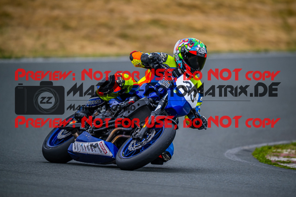 MaZZes_FotoMatrix_220723_1104 | TWIN