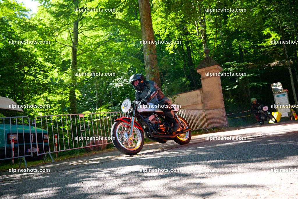 P1026034 | Erleben Sie atemberaubende, hochqualitative Fotos Ihrer Fahrt entlang der malerischen Alpenstraßen. Besuchen Sie alpineshots.com, um professionelle Aufnahmen Ihrer unvergesslichen Reise zu finden und zu kaufen - Realisiert mit Pictrs.com