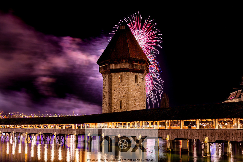  Neujahrszauber Luzern 2024 | Stimmungsvolle Fotokunst aus Luzern. Erlebe den Pilatus, den See und die Stadt Luzern in exklusiven Aufnahmen in der Fotogalerie & Shop. - Realisiert mit Pictrs.com