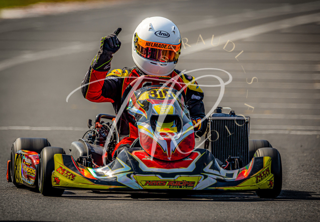 DDF02DEB-B7C7-459A-A368-90495515A32A | traudl_s_fotos