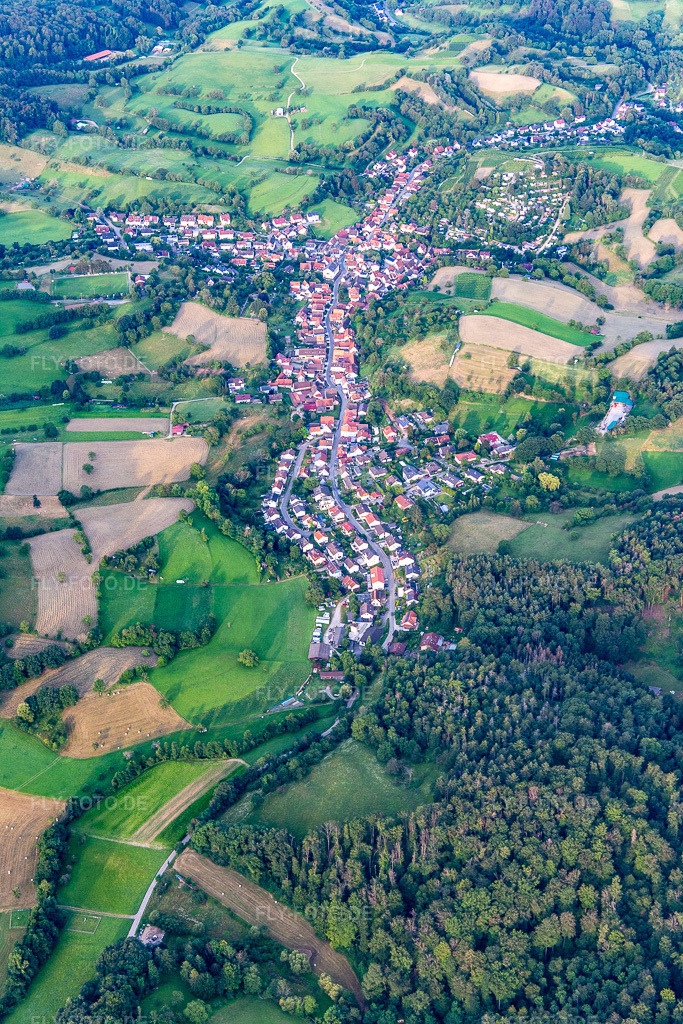 Luftbild: Ortsansicht von Nordosten im Ortsteil Gronau in Bensheim im Bundesland Hessen in Deutschland. Foto: IMG_142703.jpg vom 19.07.2024 durch Werner Riehm/FLY-FOTO.de