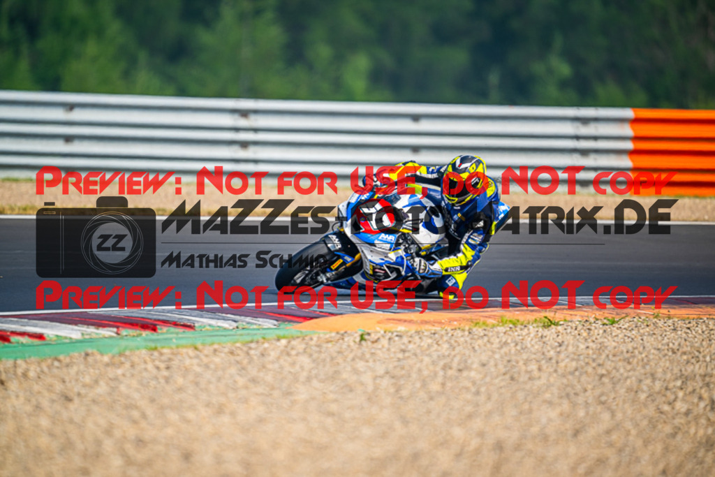 MaZZes_FotoMatrix_220626_6695 | PROSUPERSTOCK