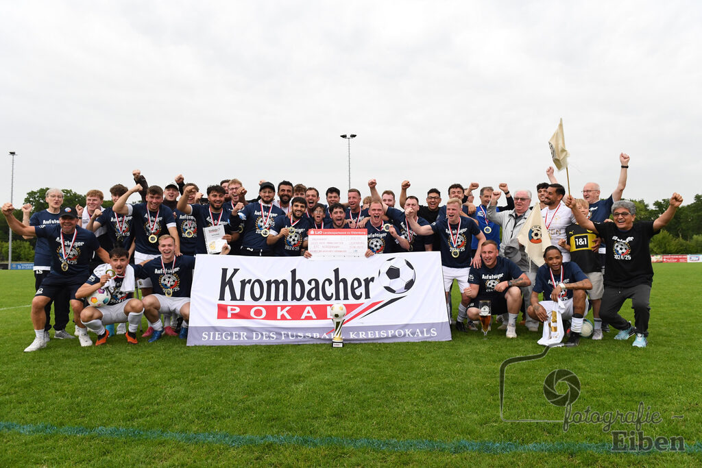 1. FC Nordenham-SV GOTANO | Kreispokal Finale Jade-Weser-Hunte 1. Mannschaften; 1.FC Nordenham (weiß)-SV GOTANO (blau) am 15.06.2025 in Rastede (Sportanlage Köttersweg), Photo: Philip Eiben 2025 - Realisiert mit Pictrs.com