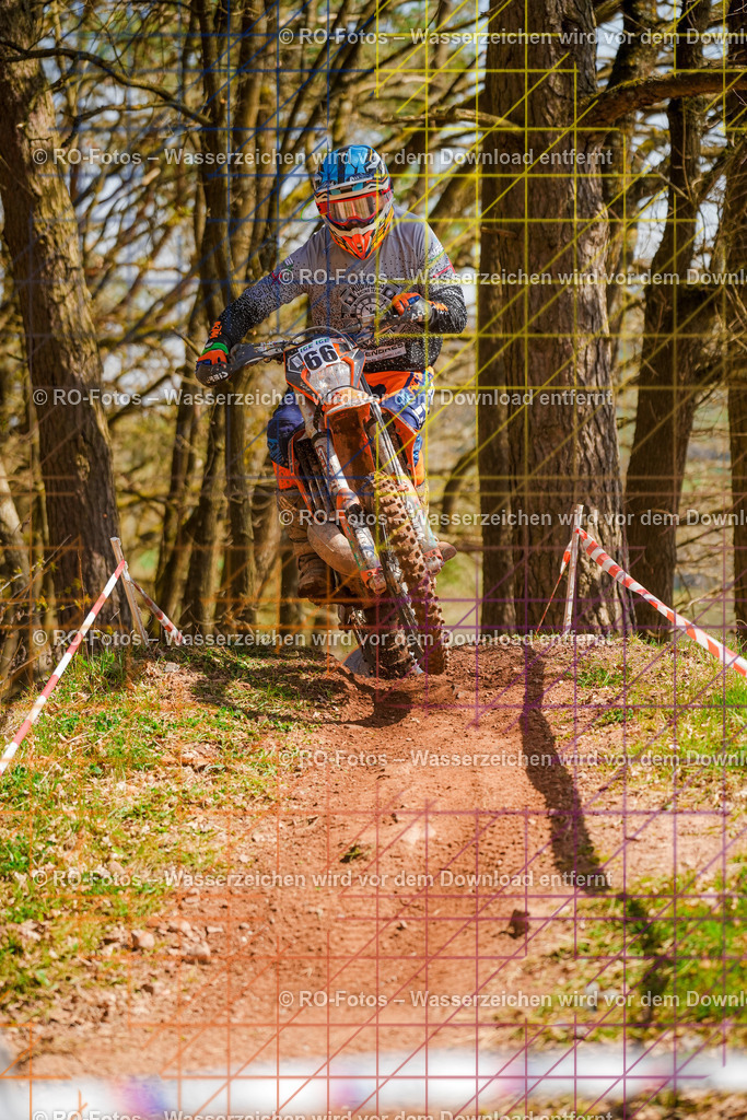 2 Lauf Mernes-850 | Sportfotografie von RO-Fotos: Motorsport, Motocross, Enduro, Laufveranstaltungen und Triathlon. Professionelle Fotos von Sportlern und Events. - Realisiert mit Pictrs.com