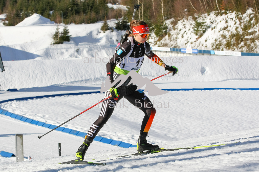 993T1880 | Johanna Puff