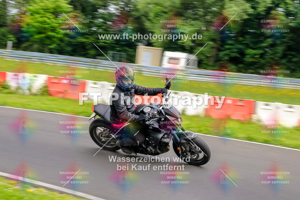 VBK-7245 | Hier findet Ihr Bilder von Touristenfahrten auf der Nürburgring Nordschleife oder von anderen Veranstaltungen die ich besucht habe. Viel Spass beim Durch Schauen 