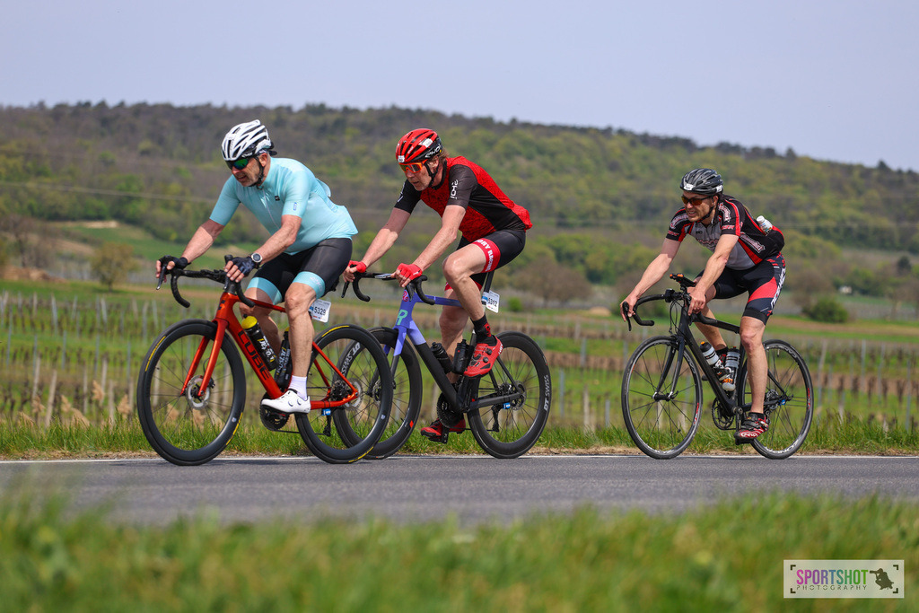 Neusiedlersee Radmarathon 2026 | @sportshot_your_pictrs #yourpictures#roadtowm2029 #nrm #neusiedlerseeradmarathon #neusiedlersee #neusiedlerseetourismus #burgenland #mörbisch #nrm26 #burgenlandtourismus #voglundco #poweredbyburgenlandtourismus #radsport #rad #marathon #ucigranfondo #visitburgenland #ucigranfondoworldseries
