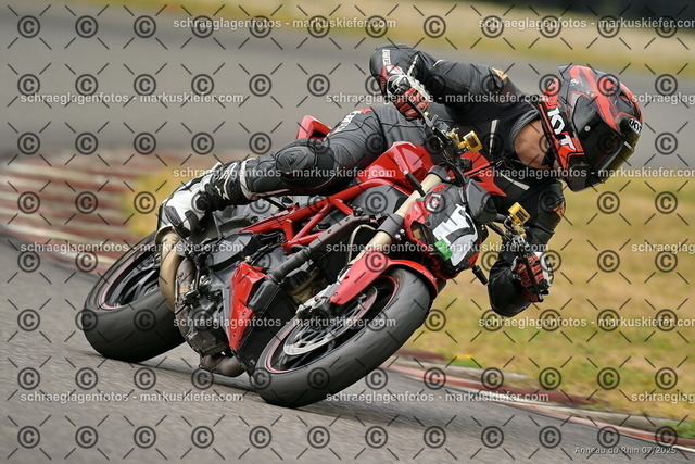 25bt05-1140 | markuskiefer.com - Realisiert mit Pictrs.com