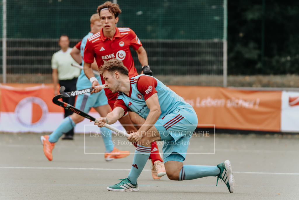 Herren_Bundesliga_02_F_RWK-UHC_21.09.25_Köln (372 von 471) | lanaschraderfotografie - Realisiert mit Pictrs.com