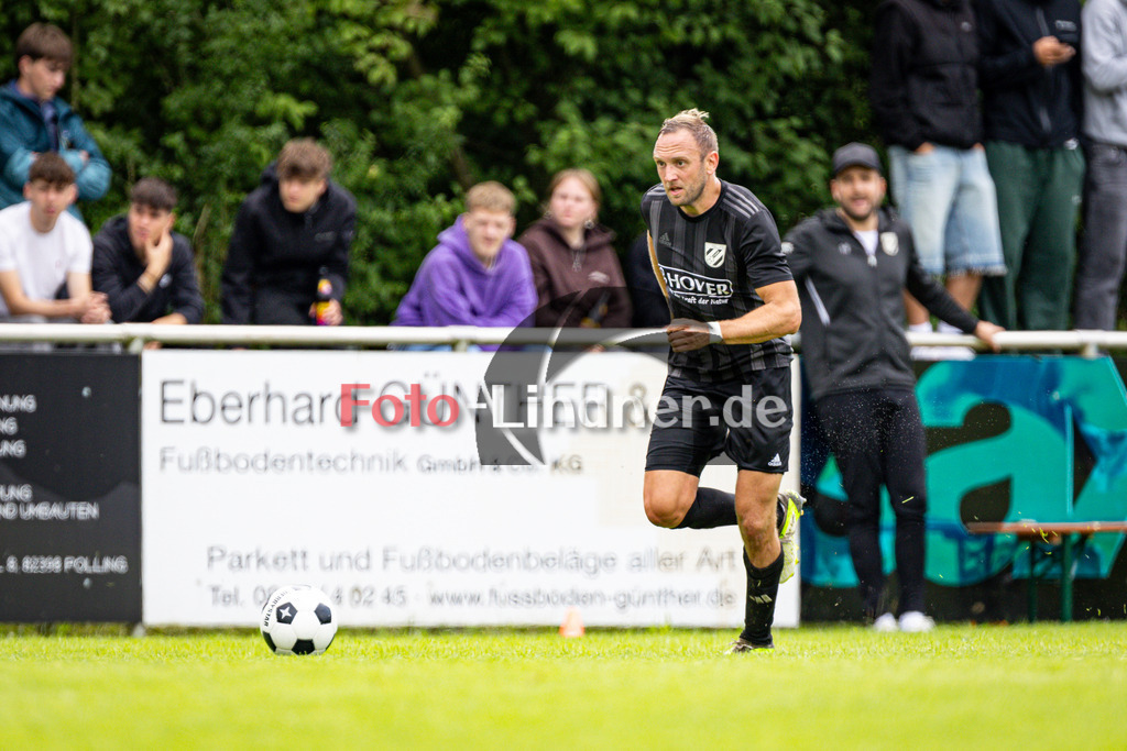 SV Polling gegen SV Planegg-Krailing | Fußball Herren Bezirksliga Oberbayern Süd 2025/26 1. Spieltag, SV Polling gegen SV Planegg-Krailing, 20250727,Philip SCHÖTTL (SV Polling 16) in Aktion, 2025-07-27 in Polling (Sportplatz Polling), Philip SCHÖTTL (SV Polling 16), Copyright: WolfgangxLindner www.foto-lindner.de