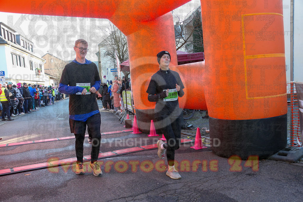 241201_1105_EX1_0029 | Sportfotografie im Rhein-Sieg Kreis, Köln, Bonn, NRW, Rheinland Pfalz, Hessen, etc. Unser Tätigkeitsfeld umfasst den Laufsport vom Volkslauf über den Marathon, Duathlon, Triathon bis zum Ultralauf wie Kölnpfad Ultra oder Schindertrail.