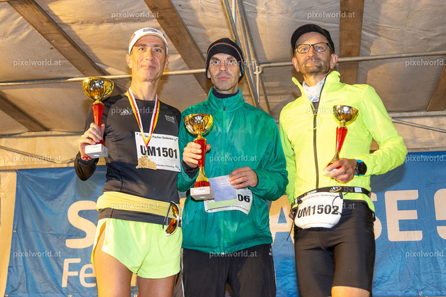 7. Int. Kärnten Marathon 2024 -  Siegerehrung | Bildershop von pixelworld.at - Realisiert mit Pictrs.com