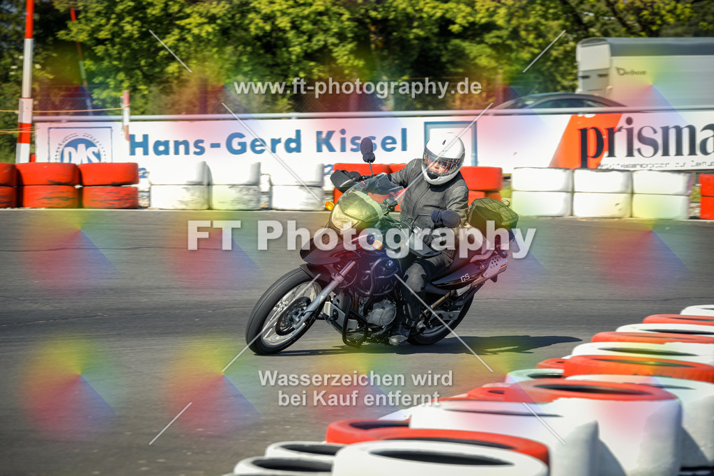 OBK_Mai_Martina_Markus-10286 | Hier findet Ihr Bilder von Touristenfahrten auf der Nürburgring Nordschleife oder von anderen Veranstaltungen die ich besucht habe. Viel Spass beim Durch Schauen 