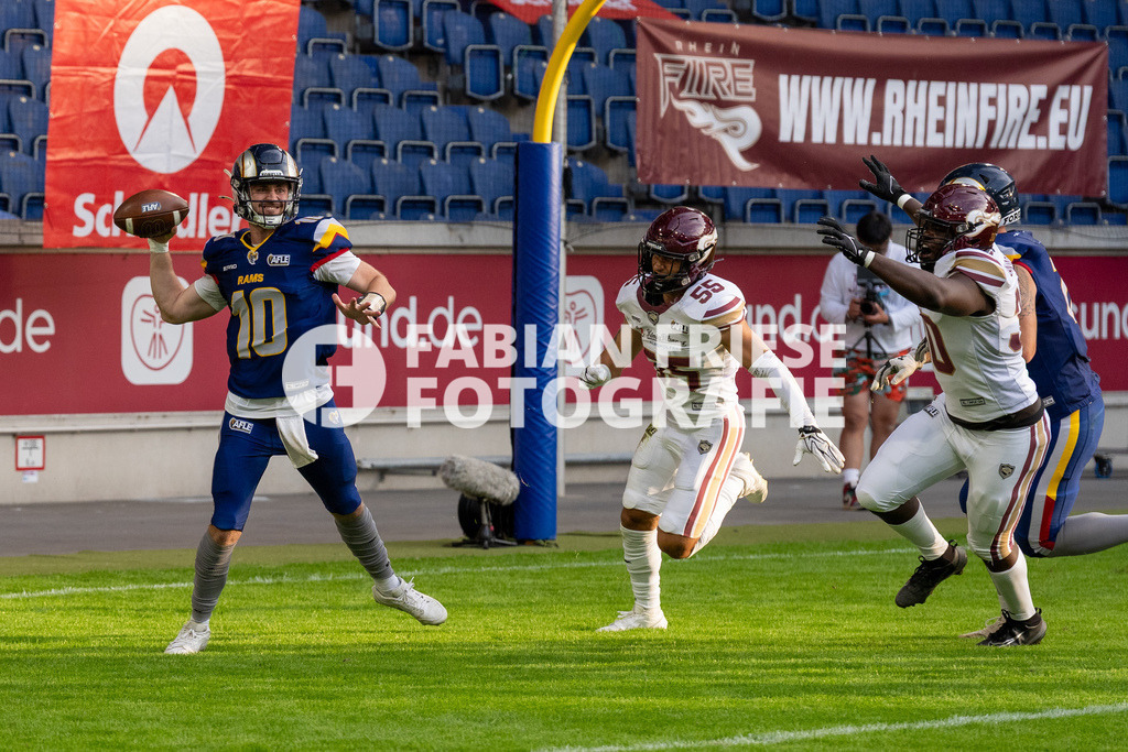 GER Rhein Fire vs. Alpine Rams, American Football, AFLE, Saison 2026, 01.08.2026 | Seth Morgan (Alpine Rams, #10),GER Rhein Fire vs. Alpine Rams, American Football, AFLE, Saison 2026, 01.08.2026Foto: Eibner-Pressefoto/Fabian Friese - Realisiert mit Pictrs.com