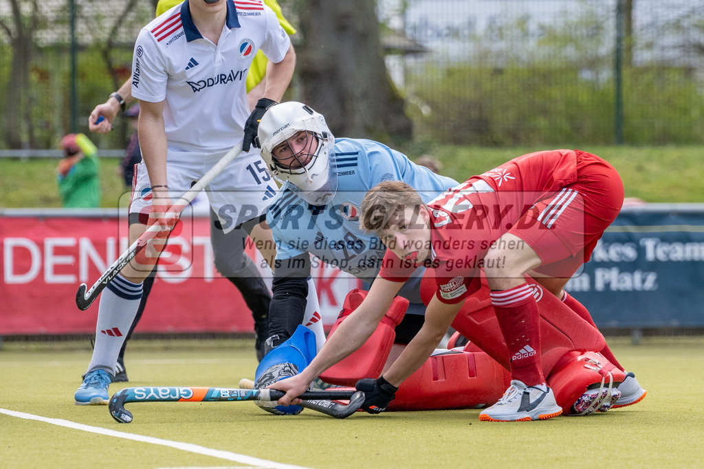 SFE_20260321_0042 | Köln, Deutschland, 21.03.26: Feldhockey 1. Bundesliga Herren zwischen Rot-Weiss Köln - Mannheimer HC im REWE Sportpark am 21.03.2026 in Köln, Deutschland. (Foto von Stephan Fehrmann)Köln, Germany, 21.03.26: Feldhockey 1. Bundesliga Herren between Rot-Weiss Köln - Mannheimer HC in REWE Sportpark at 21.03.2026 in Köln, Deutschland. (Foto from Stephan Fehrmann)