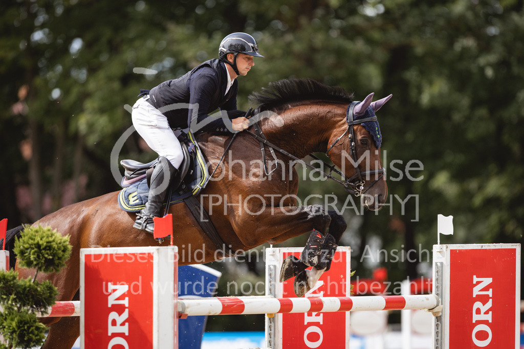 230827_Delbrueck_GrosserPreis-523 | Deine schönsten Turniermomente als professionelle Fotos! Entdecke hochwertige Pferdesport-Fotografie im Online-Shop. Jetzt Fotos finden & bestellen!