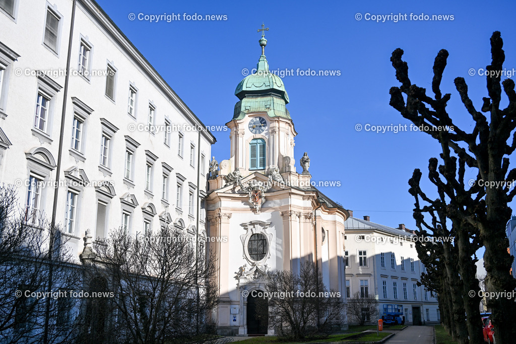 Bischoefliches Priesterseminar_ Linz_ 28.01.2024-5 | 28.01.2024, Harrachstrasse Linz, AUT, Bischoefliches Priesterseminar der Dioezese Linz, im Bild Kirche, Gotteshaus, Institut fuer Fortbildung, Dioezesanarchiv Linz, roemisch katholische Kirche, Archiv, Bildung, bilden, Altar