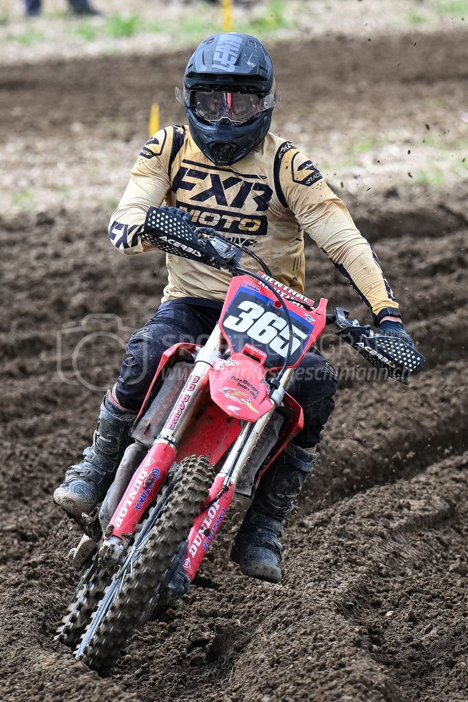 Motocross Schlatt bei Winterthur - 29. April 2023 | #365 Muff Marco aus Winterberg (CH) auf Honda in der Kategorie MX2 am Motocross Schlatt bei Winterthur, 29. April 2023.
Instagram: @mx_schlatt | @mc_wila | @sam_schweiz
Bild: Sportfotografie Markus Aeschimann | www.markus-aeschimann.ch - Realisiert mit Pictrs.com