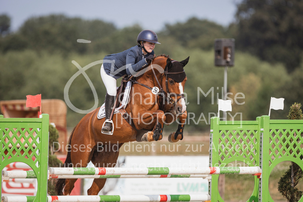 240627_LüPfSpTa_SprPf-M-202 | Deine schönsten Turniermomente als professionelle Fotos! Entdecke hochwertige Pferdesport-Fotografie im Online-Shop. Jetzt Fotos finden & bestellen!