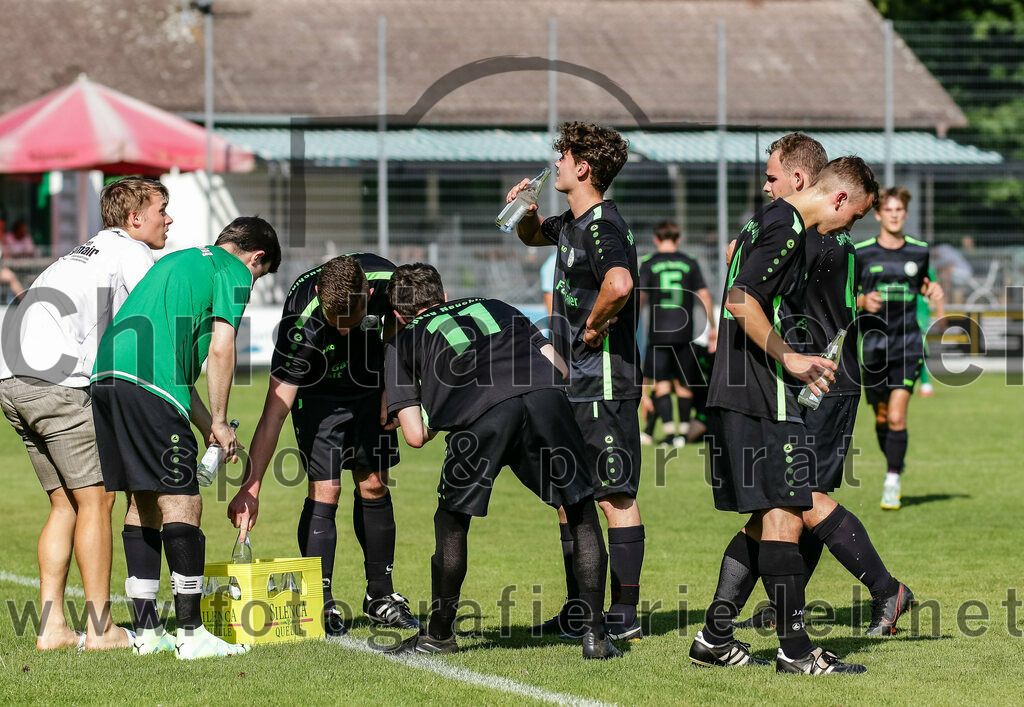 2023-07-09_058_FC_Forstern_gegen_SpVgg_Neuching | Forstern, Deutschland, 09.07.2023:
Fußball, Kreisklasse 2023 / 2024, Testspiel, FC Forstern gegen SpVgg Neuching, Endergebnis: 2:4

Rene Wagner (SpVgg Neuching, #11), Lucas Bertsch (SpVgg Neuching, #4)

Foto: Christian Riedel / fotografie-riedel.net