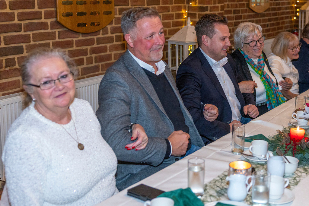 top-top.de 241127-032 | Foto, Video, Fotografie, Videografie, Fotobox, DJ, Discjockey, Musik, Musikbox, Veranstaltung, Photobooth, Amazon, Ebay, Buchtipp, Bestseller, Autor, Verlag, Buch, Wesel, Hamminkeln, NRW, Dinslaken, Rees, Drohne, Hochzeit, Party, Fotobox, Wesel, Fotograf