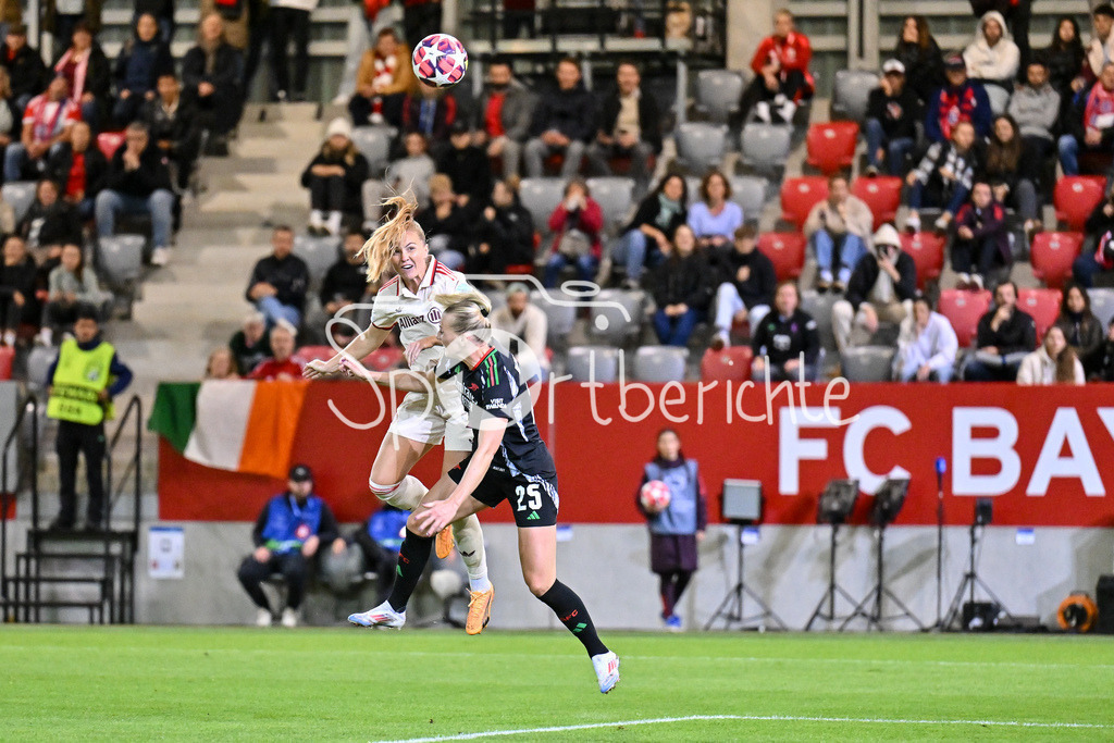FC Bayern München Frauen - Arsenal London Frauen | Glodis VIGGOSDOTTIR (FCB #4) koepft in dieser Szene den Ausgleich zum 1-1 / Tor / Treffer / UEFA Womens Champions League: FC Bayern München Frauen - Arsenal London Frauen, FC Bayern Campus am 09.10.2024