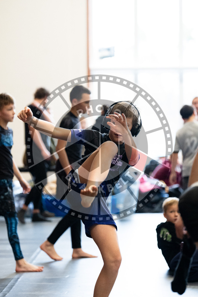 20251129PBB5906 | Fighters compete during the luta livre competition ILLCS XI winter edition on November 29, 2025 in Hannover, Germany.