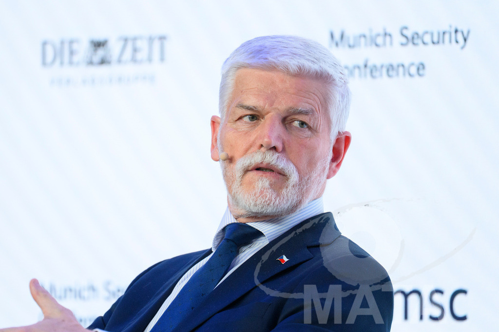 _DWA7094 | MATA IndoCon - Realisiert mit Pictrs.com