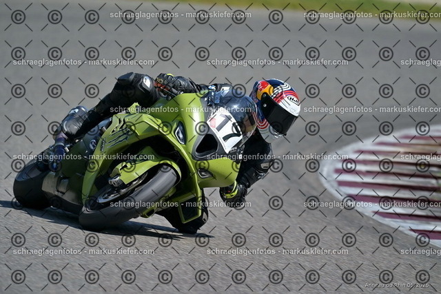 26BT02-1265 | markuskiefer.com - Realisiert mit Pictrs.com