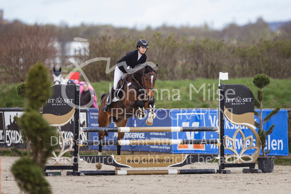 260404_Fruehlingsfest_Stil-A-417 | Deine schönsten Turniermomente als professionelle Fotos! Entdecke hochwertige Pferdesport-Fotografie im Online-Shop. Jetzt Fotos finden & bestellen!