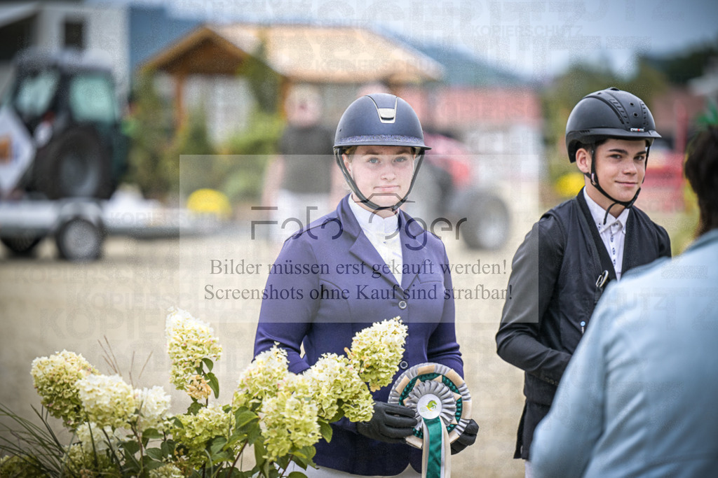 DOS_0072 | Entdecke hochwertige Reitturnierfotos von Foto Oger. Professionell, emotional und authentisch – jetzt Lieblingsmomente im Shop bestellen.Deutschlandweite Turnierfotografie. - Realisiert mit Pictrs.com