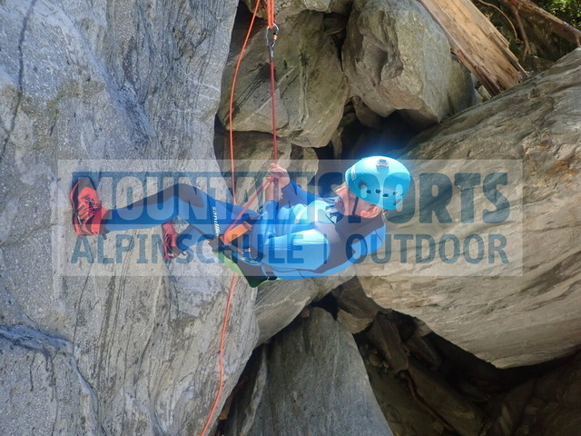 P1010079 | Bestelle die Bilder deines Berg- oder Wasser-Abenteuers mit Mountain Sports bequem von zu Hause aus direkt über unseren Online Fotoshop von pictrs.com. - Realisiert mit Pictrs.com