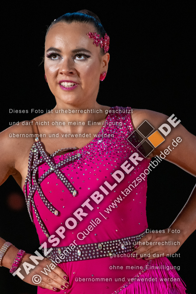 20250504-01154 | Hier finden Sie Tanz Bilder vom Latein und Standard Formationen tanzen. Sportbilder vom Tanzsport. Schöne Fotos und von Weltmeisterschaft, Europameisterschaft, Bundesliga, Regionalliga, Oberliga und Landesliga sowie von GOC Stuttgart, DanceComp, WM Bremen