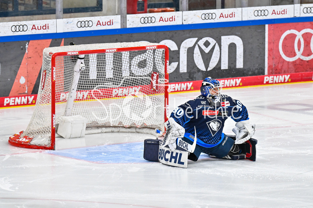 ERC Ingolstadt - Nuernberg Ice Tigers | im Bild ERC Torhueter Christian HELJANKO (ERC Ingolstadt 30) / Einzelfoto / Freisteller / DEL: ERC Ingolstadt - Nuernberg Ice Tigers, Saturn Arena am 21.03.2025