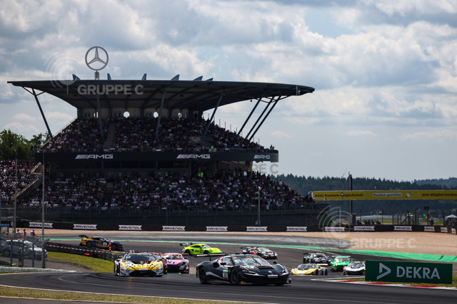 DTM525_080913562409591JS_JS | DTM, 9. + 10. Rennen Nürburgring 2025 - Foto: Gruppe C Photography - Realisiert mit Pictrs.com