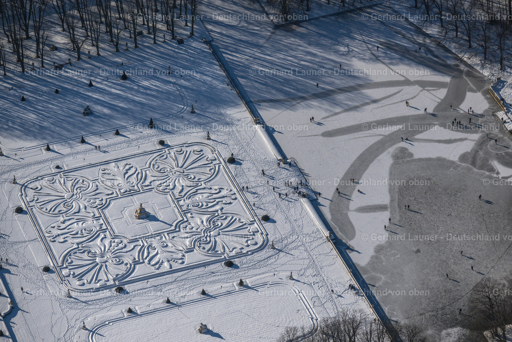 4043897 | Venusinsel, Schloß NORDKIRCHEN 13.02.2021 Winterlich schneebedeckter Schlosspark des " Schloss Nordkirchen " in Nordkirchen im Bundesland Nordrhein-Westfalen, Deutschland. // Wintry snowy building complex in the park of the castle Schlosspark des" Schloss Nordkirchen " in Nordkirchen in the state North Rhine-Westphalia, Germany. Foto: Gerhard Launer