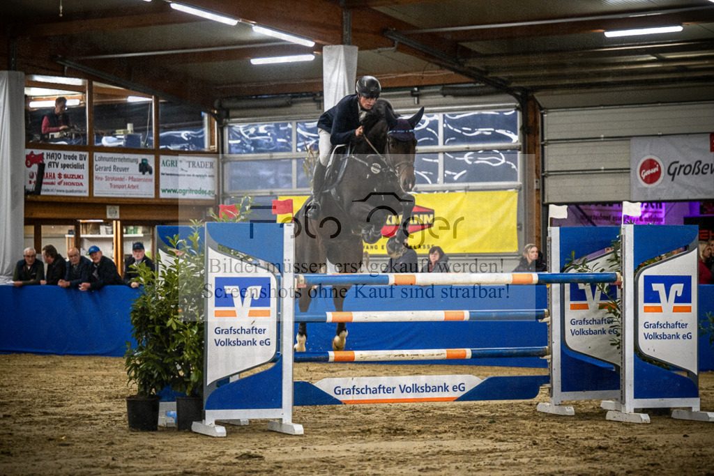 DOS_0259 | Entdecke hochwertige Reitturnierfotos von Foto Oger. Professionell, emotional und authentisch – jetzt Lieblingsmomente im Shop bestellen.Deutschlandweite Turnierfotografie. - Realisiert mit Pictrs.com