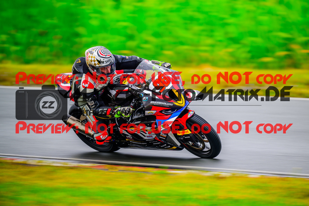 MaZZes_FotoMatrix_240727_6007705_8434 | STK