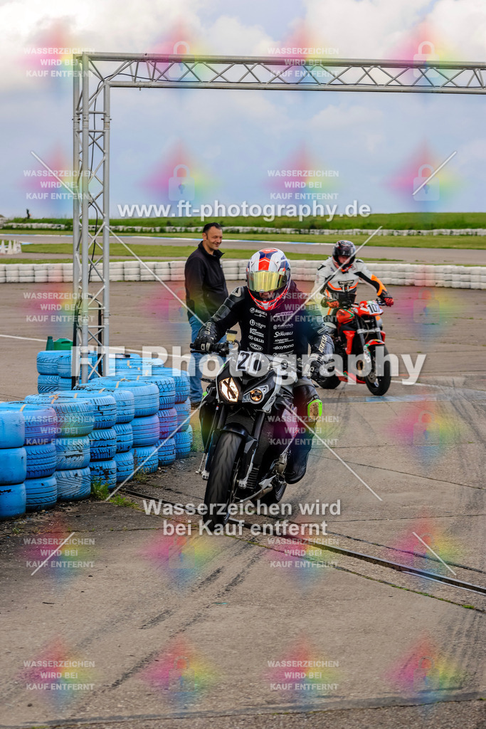 MotoTeam-9444 | Hier findet Ihr Bilder von Touristenfahrten auf der Nürburgring Nordschleife oder von anderen Veranstaltungen die ich besucht habe. Viel Spass beim Durch Schauen 