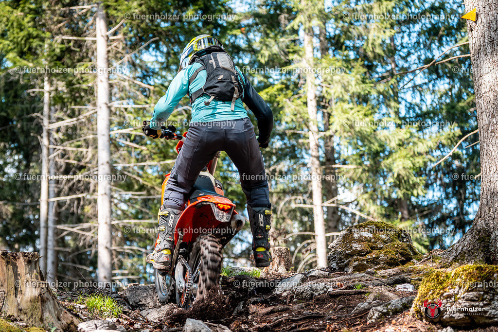 fuernholzer_250501-C2-134 | Fotografische Impressionen von der Red Stag Enduro Extreme by fuernholzer-photography.com. Endurosport in Österreich fotografisch festgehalten von fuernholzer. Auftragsfotografie für Private, Gewerbefotos und Industriefotografie. Eventfotografie, Sportfotografie und Motorsportfotografie. Anbieter von Fotoworkshops, Fototraining, fotografischen Vorträgen und Fotoseminaren.