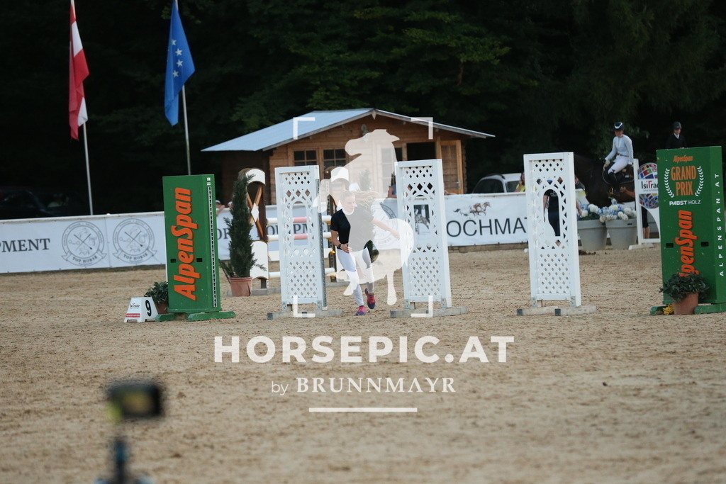 DL2Q6252 | Willkommen bei Brunnmayr - Design & Fotografie – Ihrem Spezialisten für Reitturniere und Pferdeveranstaltungen in Oberösterreich, Salzburg und Bayern! Seit über 17 Jahren sind wir leidenschaftlich dabei.