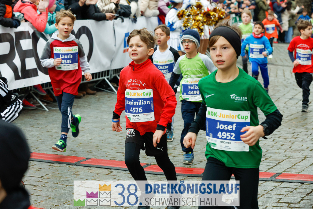 400m AOK Junior Cup | 3 Koenigslauf 2024 400m AOK Junior Cup - Realisiert mit Pictrs.com