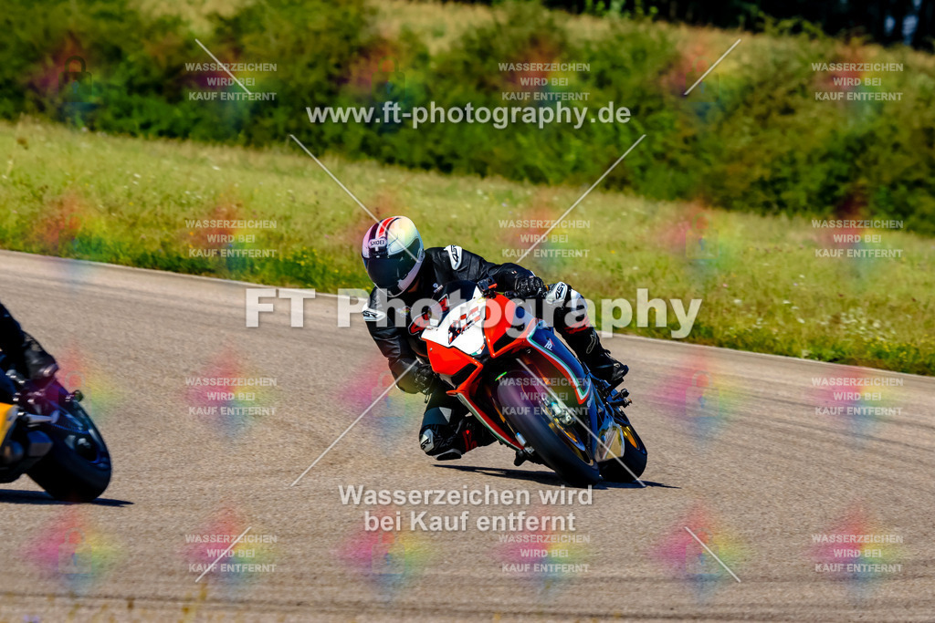 014-3521 | Hier findet Ihr Bilder von Touristenfahrten auf der Nürburgring Nordschleife oder von anderen Veranstaltungen die ich besucht habe. Viel Spass beim Durch Schauen 