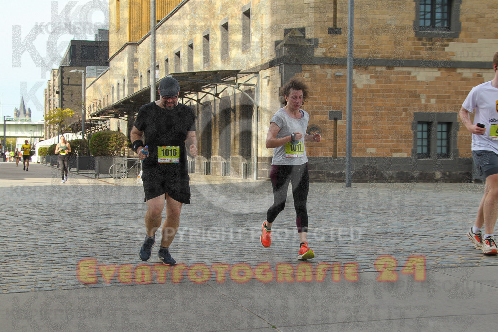 250920_1535_EV4_9230 | Sportfotografie im Rhein-Sieg Kreis, Köln, Bonn, NRW, Rheinland Pfalz, Hessen, etc. Unser Tätigkeitsfeld umfasst den Laufsport vom Volkslauf über den Marathon, Duathlon, Triathon bis zum Ultralauf wie Kölnpfad Ultra oder Schindertrail.